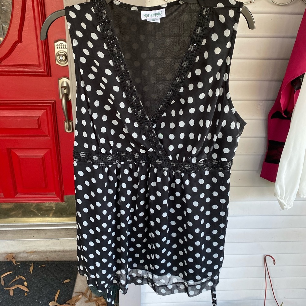 Motherhood sleeveless maternity blouse